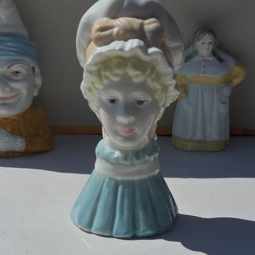 Royal worcester mob cap - royal, “mob