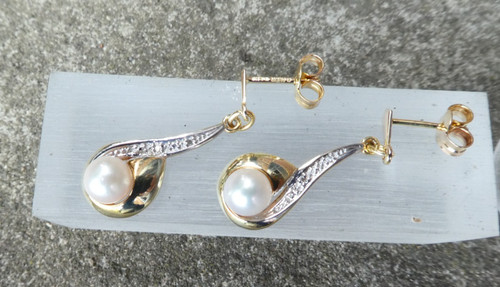 Diamond and pearl earrings - and,