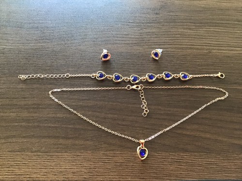 Gold 18inch necklace - gold, with
