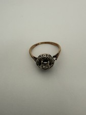 18ct Gold Diamond Ring Size