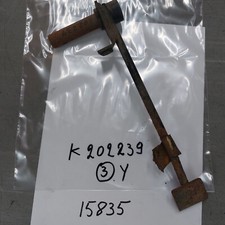 USED TRACTOR PARTS K202239
