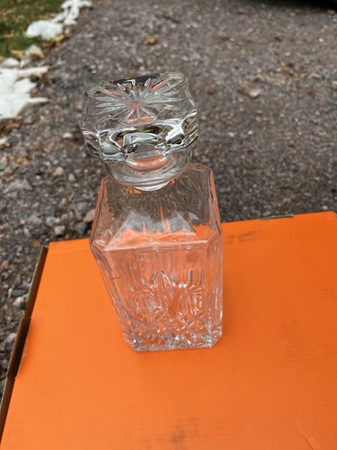 Whiskey decanter with - whiskey, 8