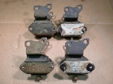Jaguar Daimler XJS and XJ S.1,2,3 Rear Axle Cradle Mounting Used Set 4 (CAC3067)