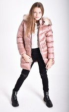 New Girl's Shiny Pink Water