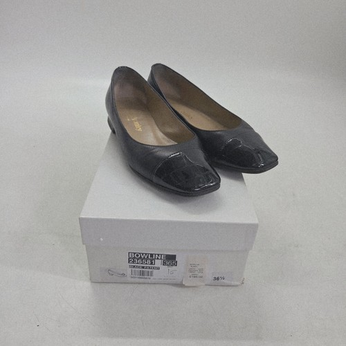Russell bromley black - &,