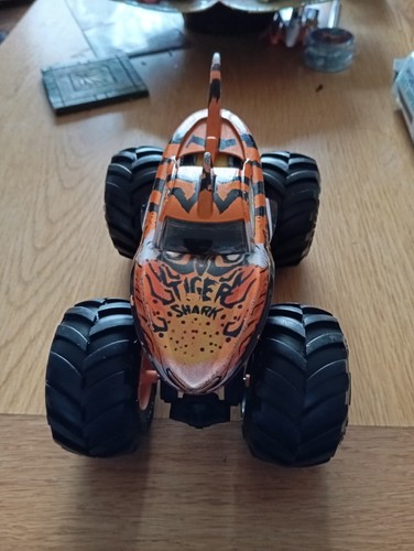 Hot wheels monster - wheels,