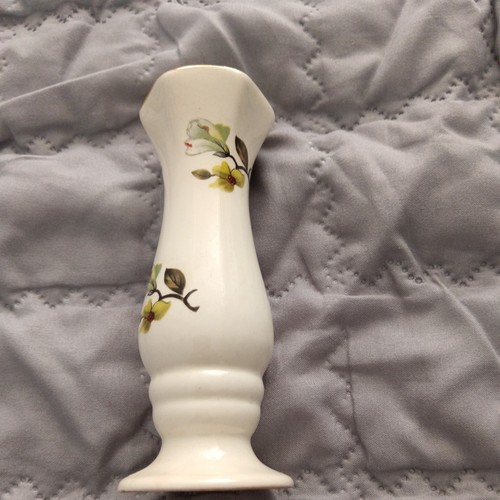 Lord nelson pottery bud vase - nelson,
