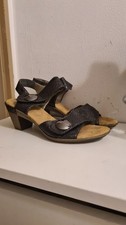 Reiker Women Navy Reptile