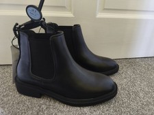 NEW UK Size 4 Black Chelsea