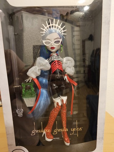 Monster high ghouluxe ghoulia - monster,
