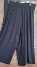 Ladies Black wide leg crop trousers size 22 New Inside leg 23" elastic waist