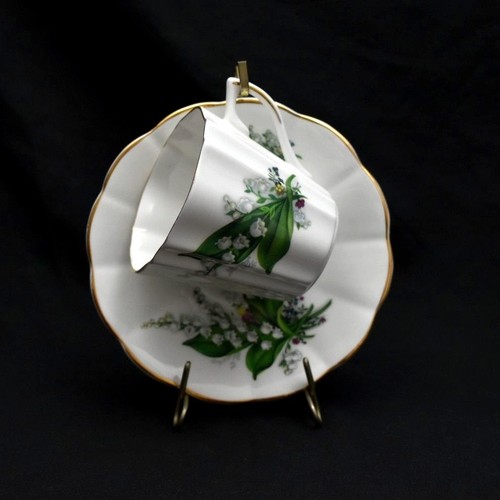 Royal albert lily the - albert,
