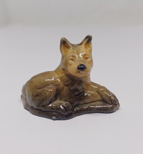 Wade whimsies figurine - wade,
