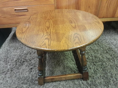 Round small oak coffee - small,