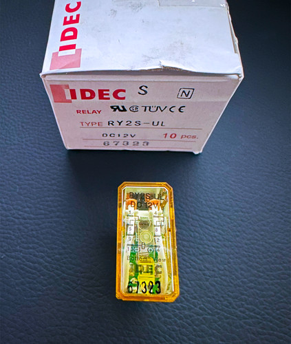 Ry2s uldc12v idec plug - ry2s-uldc12v, plug-in