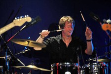 Mark Walker from Caravan live