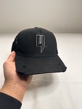 Yelir World Black And White