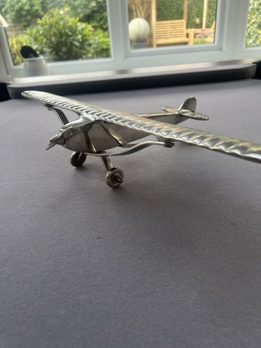 Metal aeroplane figurine large - aeroplane,