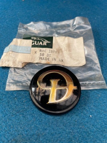 Daimler grille badge bac2801 - daimler,