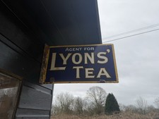 Lyons Tea Double Sided Flanged