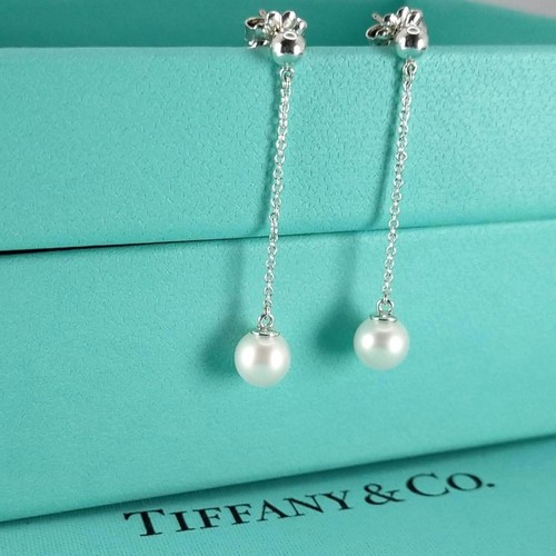 Authentic tiffany pearl - &, co.
