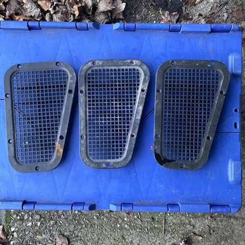 Land rover defender wing top - land,