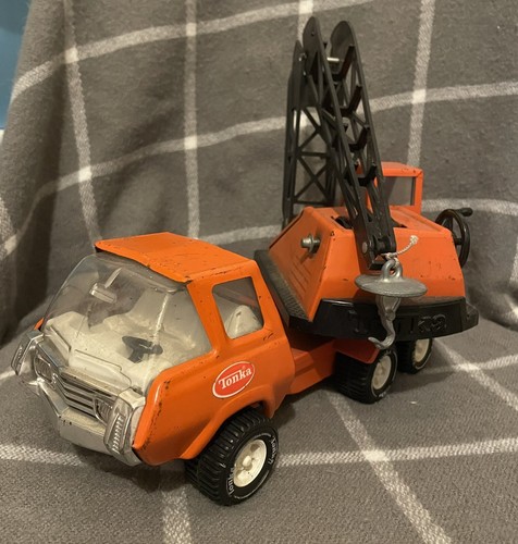 Vintage tonka toy crane lorry - toy,