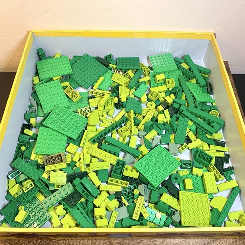 Lego green 500g bundle bricks - lego,