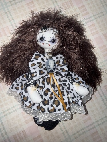 Artist hand made gothic girls - gothic,