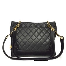 EGA CHANEL Quilted Matelasse Lambskin CC Logo Chain Shoulder Tote Bag*/8BH0309