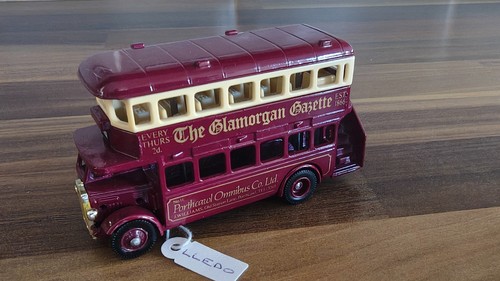 Lledo bus glamorgan gazette - lledo,