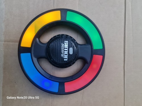 Hasbro simon swipe electronic - simon,
