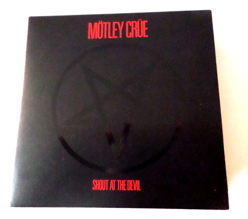 Motley crue shout at the - crue,