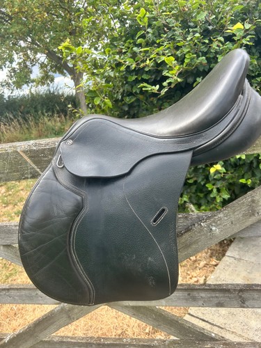 Cavaletti jump saddle 17inches