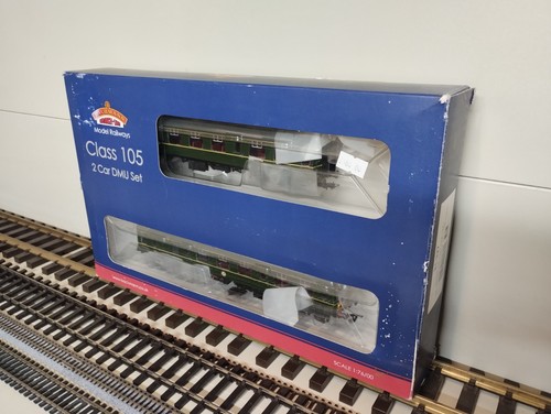 Bachmann 327 class 105 - 31-327,