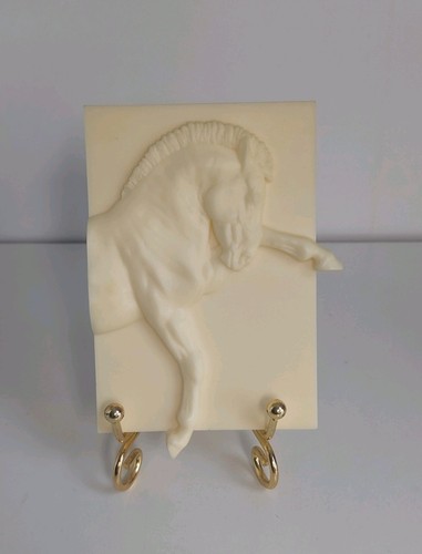 Artist resin model - artist,