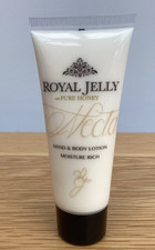 M&S Royal Jelly Nectar Hand &