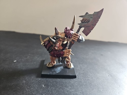 Warhammer minotaur lord - warhammer,
