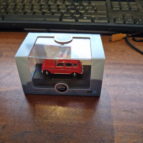 Renault red model - -,