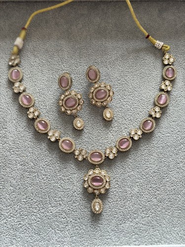 Kundan jewellery set - kundan,