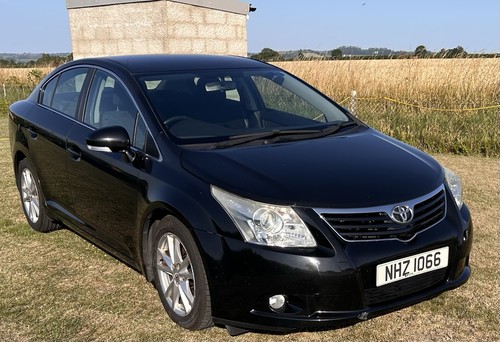 Toyota avensis 2 0 - toyota,