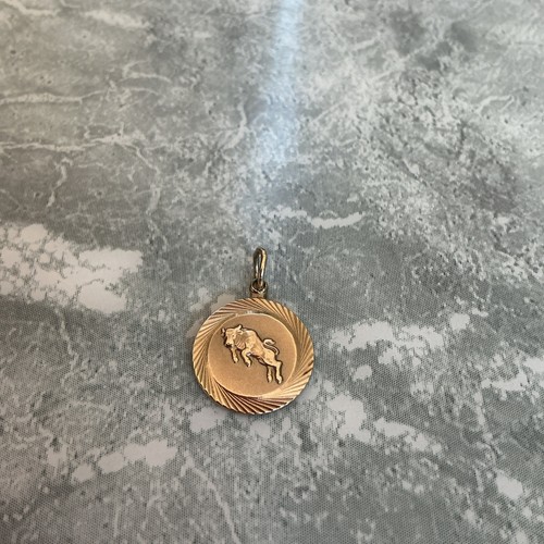 9ct gold charm 375 - gold,