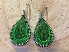 Gorgeous Teardrop Silk thread