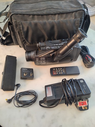 Sanyo 8mm camcorder - 8mm,