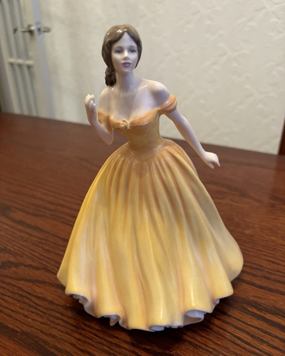 Royal doulton bone china - doulton, hand