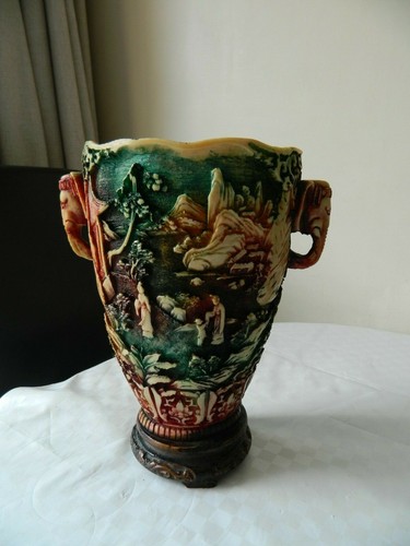 Large vintage oriental vase - large,