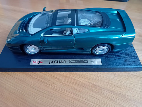 Maisto jaguar xj220 1992 - jaguar,
