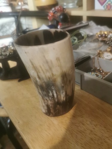 Beautiful vintage horn - vintage, beaker