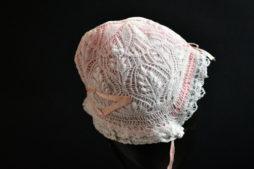 Antique bonnet pink - white, lace