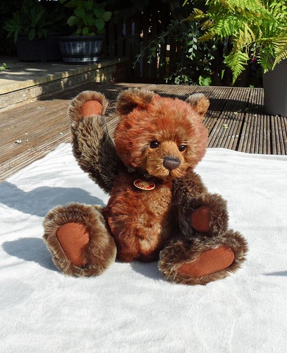Charlie bear chester - bear, 'chester'